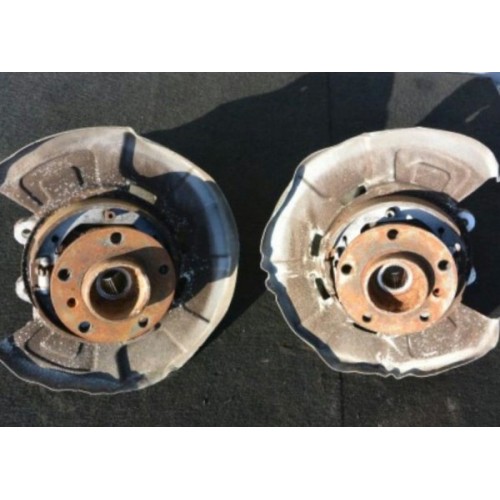 Кулак поворотный цапфа ступица зад лево BMW X5 F15 13-18 год 6770983 с разборки Кулак поворотный цапфа ступица зад лево BMW X5 F15 13-18 год 6770983 с разборки