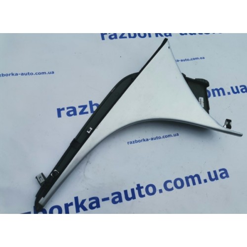 Накладка центральной консоли правая Hyundai Sonata YF 10-14 США в Киеве 84697-3Q000