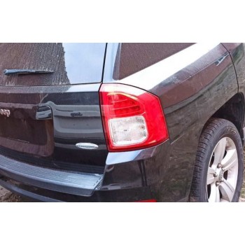 Задний фонарь в правое крыло дорест Jeep Compass 11-16 USA 05182542AB 5182542AB купить на разборке в Киеве в Одессе в Виннице отправляем в другие города