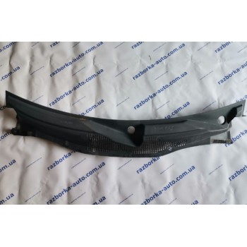 Накладка дворников жабо Jeep Compass 11-16 USA 05303964A 05303964AE 5303964A 5303964AE купить на разборке в Киеве в Одессе в Виннице отправляем в другие города