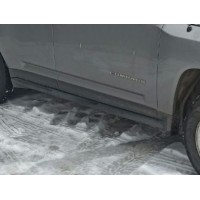 Накладка двери нижняя передняя правая Jeep Compass 11-16 USA 05182562AB 5182562AB купить на разборке в Киеве в Одессе в Виннице отправляем в другие города
