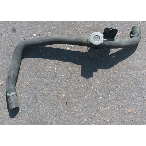 Патрубок охлаждения верхний c крышкой Jeep Compass 11-16 USA 05058482AH, 5058482AH купить на разборке в Киеве в Виннице в Одессе