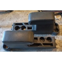 Консоль центральная подлокотник и подстаканники Jeep Compass 11-16 USA 1NJ62XDVAA купить на разборке в Киеве в Одессе в Виннице отправляем в другие города