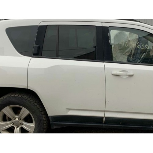 Стекло двери задней правой треугольник Jeep Compass 11-16 USA купить на разборке в Киеве в Виннице в Одессе 05160064AB, 5160064AB