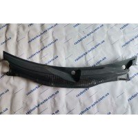 Накладка дворников жабо Jeep Compass 11-16 USA 05303964A 05303964AE 5303964A 5303964AE купить на разборке в Киеве в Одессе в Виннице отправляем в другие города