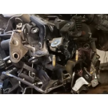 Петля двери верхняя зад правая Jeep Compass 11-16 USA 05074256AB 5074256AB купить на разборке в Киеве в Виннице в Одессе отправляем в другие города