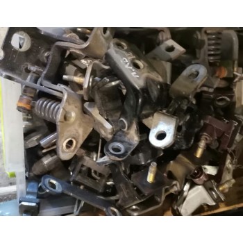 Петля двери верхняя зад левая Jeep Compass 11-16 USA 05074257AB 5074257AB купить на разборке в Киеве в Виннице в Одессе отправляем в другие города