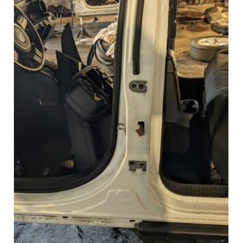 Стойка кузова центральная левая Jeep Patriot 11-17 USA 68019177AB 68019177AA купить на разборке в Киеве в Одессе в Виннице отправляем в другие города