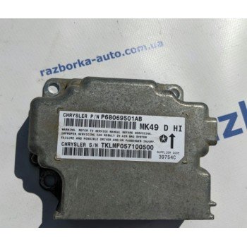 Блок подушек безопасности srs airbag компьютер Jeep Compass 11-16 USA P68069501AB 68069501AB купить с разборки в Киеве в Виннице в Одессе отправляем в другие города