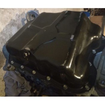 Поддон двигателя масляный 2.0 и 2.4 Jeep Patriot 11-17 USA 04884665AE 4884665AE купить на разборке в Киеве в Одессе в Виннице отправляем в другие города