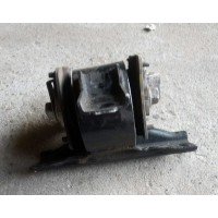 Подушка двигателя правая Jeep Patriot 11-17 USA 5105489AK 05105489AK купить на разборке в Киеве в Виннице в Одессе отправляем в другие города