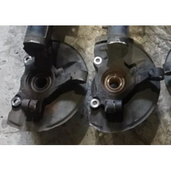 Цапфа со ступицей перед прав Jeep Patriot 11-17 USA 068088498AC 68088498AC купить на разборке в Киеве в Одессе в Виннице доставка в другие города