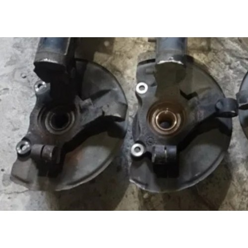 Цапфа со ступицей перед прав Jeep Patriot 11-17 USA 068088498AC, 68088498AC купить на разборке в Киеве в Одессе в Виннице