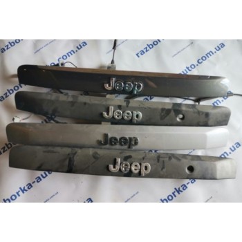Молдинг двери багажника Jeep Patriot 11-17 USA с подсветкой номера и ручкой 0ZH33DX8AK ZH33DX8AK купить на разборке в Киеве в Одессе в Виннице отправка в другие города