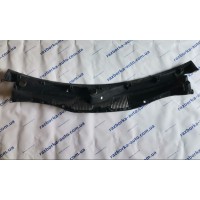 Накладка дворников жабо Jeep Patriot 11-17 USA 04879446AE 4879446AE купить на разборке в Киеве в Одессе в Виннице отправляем в другие города