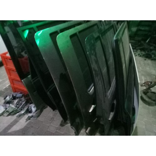 Дверь задняя правая голая Land Rover Discovery 4 L319 09-16, BFA780180