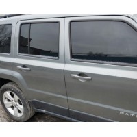 Молдинг дверь стекло центральный зад правый Jeep Patriot 11-17 USA 05067752AB 5067752AB купить на разборке в Киеве в Виннице в Одессе отправляем в другие города