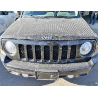 Решетка радиатора 2 части внутренняя + наружная Jeep Patriot 11-17 USA 68091526AA купить на разборке в Киеве в Виннице в Одессе отправляем в другие города