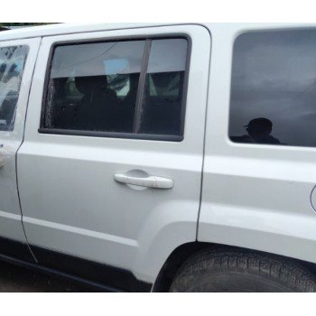 Дверь задняя левая белая голая Jeep Patriot 11-17 USA 068079389AD 68079389AD купить на разборке в Киеве в Одессе в Виннице отправка в другие города