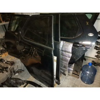 Дверь задняя правая голая Land Rover Discovery 5 L462 16- купить с разборки в Киеве в Ровно в Виннице в Черновцах в Одессе в Запорожье в Харькове в Днепре