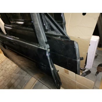 Дверь передняя правая голая Range Rover l405 12- LR036399 купить на разборке в Киеве в Ровно в Одессе в Запорожье в Виннице в Черновцах в Харькове в Днепре