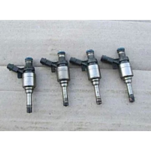 Форсунка топливная VW Jetta 10-14 USA 1.8T 06A906036J, 06A-906-036-J купить на разборке в Киеве в Одессе в Виннице