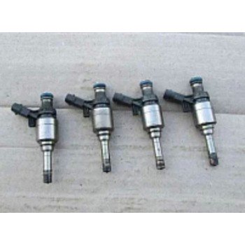 Форсунка топливная VW Jetta 10-14 USA 1.8T 06A906036J 06A-906-036-J купить на разборке в Киеве в Одессе в Виннице отправляем в другие города