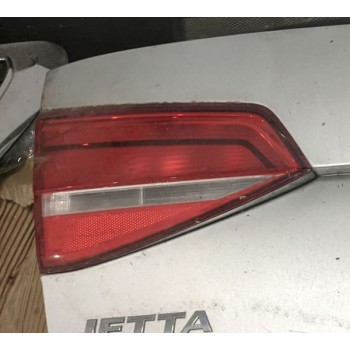 Фонарь внутренний левый на крышке багажника VW Jetta 14-17 США 5C6945093F 5C6-945-093-F купить на разборке в Киеве в Одессе в Виннице отправляем в другие города