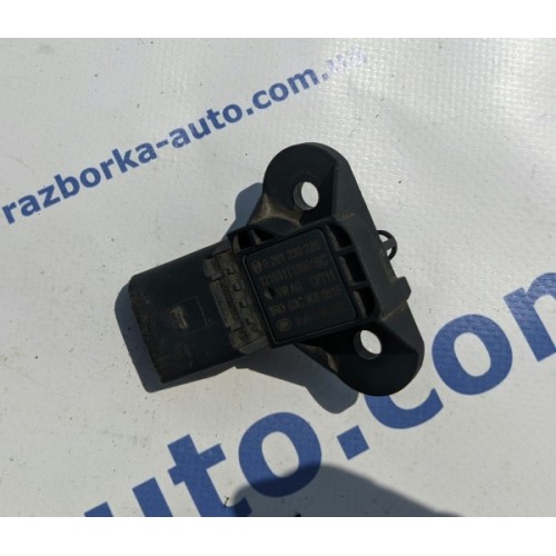 Датчик давления воздуха расходомер Bosch VW Jetta 10-14 0261230235, 026-123-0235 купить на разборке в Киеве в Одессе в Виннице Датчик давления воздуха расходомер Bosch VW Jetta 10-14 0261230235, 026-123-0235 купить на разборке в Киеве в Одессе в Виннице