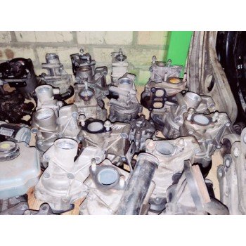 Помпа охлаждения водяная VW Passat b7 2.5 USA 07K-121-011-B 07K121011B купить на разборке в Киеве в Одессе в Виннице отправляем в другие города Помпа охлаждения водяная VW Passat b7 2.5 USA 07K-121-011-B 07K121011B купить на разборке в Киеве в Одессе в Виннице отправляем в другие города