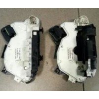 Замок двери задней правой VW Jetta 14-17 USA 5K4839016AH 5K4-839-016-AH купить на разборке в Киеве в Одессе в Виннице отправляем в другие города