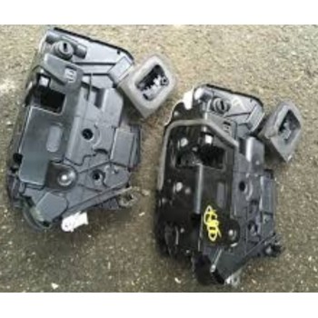 Замок двери задней правой VW Jetta 10-14 USA 5K4839016AH 5K4-839-016-AH купить на разборке в Киеве в Одессе в Виннице отправляем в другие города