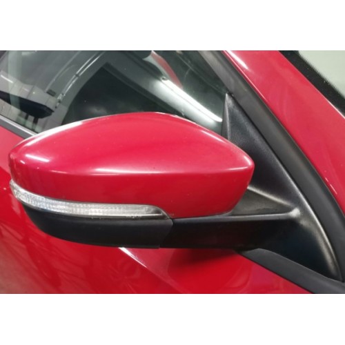 Зеркало боковое правое поворотник цвета разные VW Jetta 14-17 США 5C7857508AD, 5C7-857-508-AD купить на разборке в Киеве в Одессе в Виннице