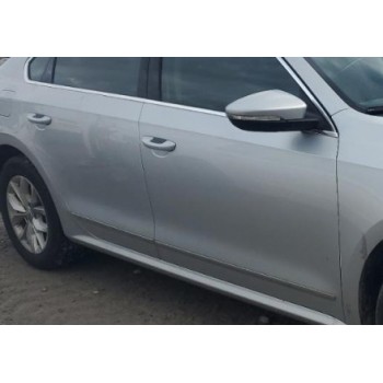 Дверь передняя правая серебро LA7W голая VW Passat b8 16-19 NMS USA 561831056G 561-831-056-G купить на разборке в Киеве в Одессе в Виннице отправляем в другие города