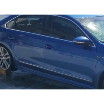 Дверь передняя правая синяя LB5K голая VW Passat b8 16-19 NMS USA 561831056G 561-831-056-G купить на разборке в Киеве в Одессе в Виннице отправляем в другие города
