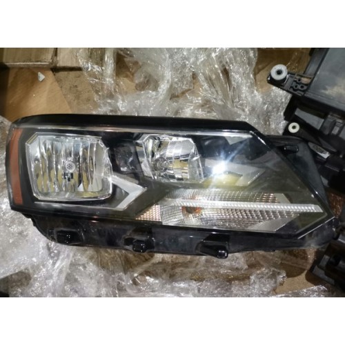 Фара передняя правая VW Passat b8 USA галоген 561941006E, 561-941-006-E купить на разборке в Киеве в Одессе в Виннице