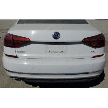 Крышка багажника белая LC9A голая VW Passat b8 16-19 NMS USA 561827025J 561-827-025-J купить на разборке в Киеве в Одессе в Виннице отправляем в другие города