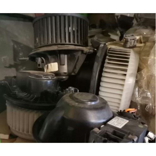 Мотор вентилятор печки VW Passat b8 NMS USA 16-19год 561820015E, 561-820-015-E купить на разборке в Киеве отправляем в другие города Мотор вентилятор печки VW Passat b8 NMS USA 16-19год 561820015E, 561-820-015-E купить на разборке в Киеве отправляем в другие города