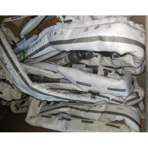 Подушка безопасности левая потолок airbag боковая шторка VW Passat b8 16-19 NMS USA 561880741C, 561-880-741-C купить на разборке в Киеве отправляем в другие города Подушка безопасности левая потолок airbag боковая шторка VW Passat b8 16-19 NMS USA 561880741C, 561-880-741-C купить на разборке в Киеве отправляем в другие города