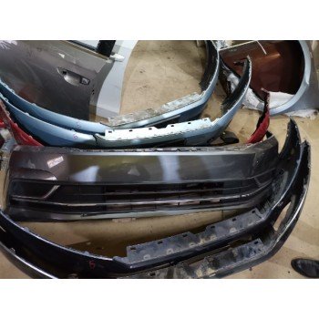 Бампер передний комплектный VW Passat b8 USA 16-19 NMS в Киеве 561807217DGRU 561-807-217-D-GRU купить на разборке в Киеве в Одессе в Виннице отправляем в другие города