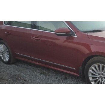 Дверь передняя правая красная голая VW Passat b8 16-19 NMS USA 561831056B 561-831-056-B купить на разборке в Киеве в Одессе в Виннице отправляем в другие города