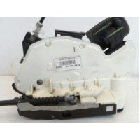 Замок двери задней левой VW Passat b7 USA 11-15 NMS 5K4839015AG 5K4-839-015-AG купить на разборке в Киеве в Одессе в Виннице отправляем в другие города
