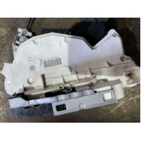 Замок двери передней левой VW Passat b7 USA 11-15 NMS 5K1837015J 5K1-837-015-J купить на разборке в Киеве в Одессе в Виннице отправляем в другие города