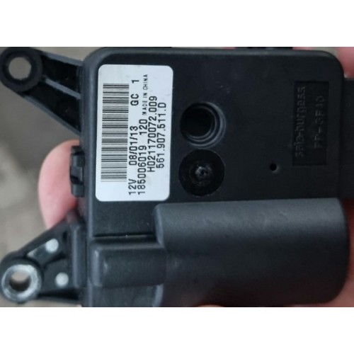 Актуатор моторчик привод заслонка печки VW Passat b7 под кондиционер 561907511D, 561-907-511-D купить на разборке в Киеве в Одессе в Виннице