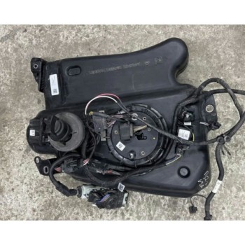 Бак Adblue бак мочевины VW Passat b7 11-15 USA 2.0TDI с насосом 561131878B 561-131-878-B купить на разборке в Киеве в Одессе в Виннице отправляем в другие города