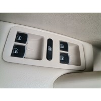 Блок стеклоподъемников перед левой двери VW Passat b7 USA 1K4959857BREH 1K4-959-857-B-REH 1K4-959-857-C-REH купить на разборке в Киеве в Одессе в Виннице отправляем в другие города
