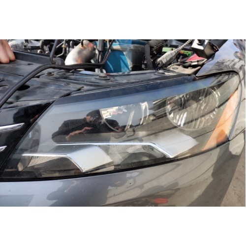 Фара передняя левая VW Passat B7 USA 561941005D, 561-941-005-D купить на разборке в Киеве в Одессе в Виннице