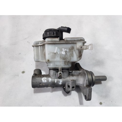 Главный тормозной цилиндр VW Passat B7 11-15 USA 1K1614019AG, 1K1-614-019-AG купить на разборке в Киеве в Одессе в Виннице