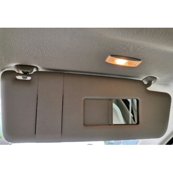Козырек правый VW Passat b7 USA бежевый 561857552A4T6 561-857-552-A-4T6 купить на разборке в Киеве в Одессе в Виннице отправляем в другие города