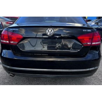 Крышка багажника черная L041 голая VW Passat B7 USA 561827025D 561-827-025-D купить на разборке в Киеве в Одессе в Виннице отправляем в другие города